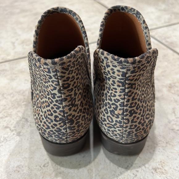 Lucky Brand leopard cheetah ankle boots size 8M 38 1/2. Leather Upper - Picture 7 of 7